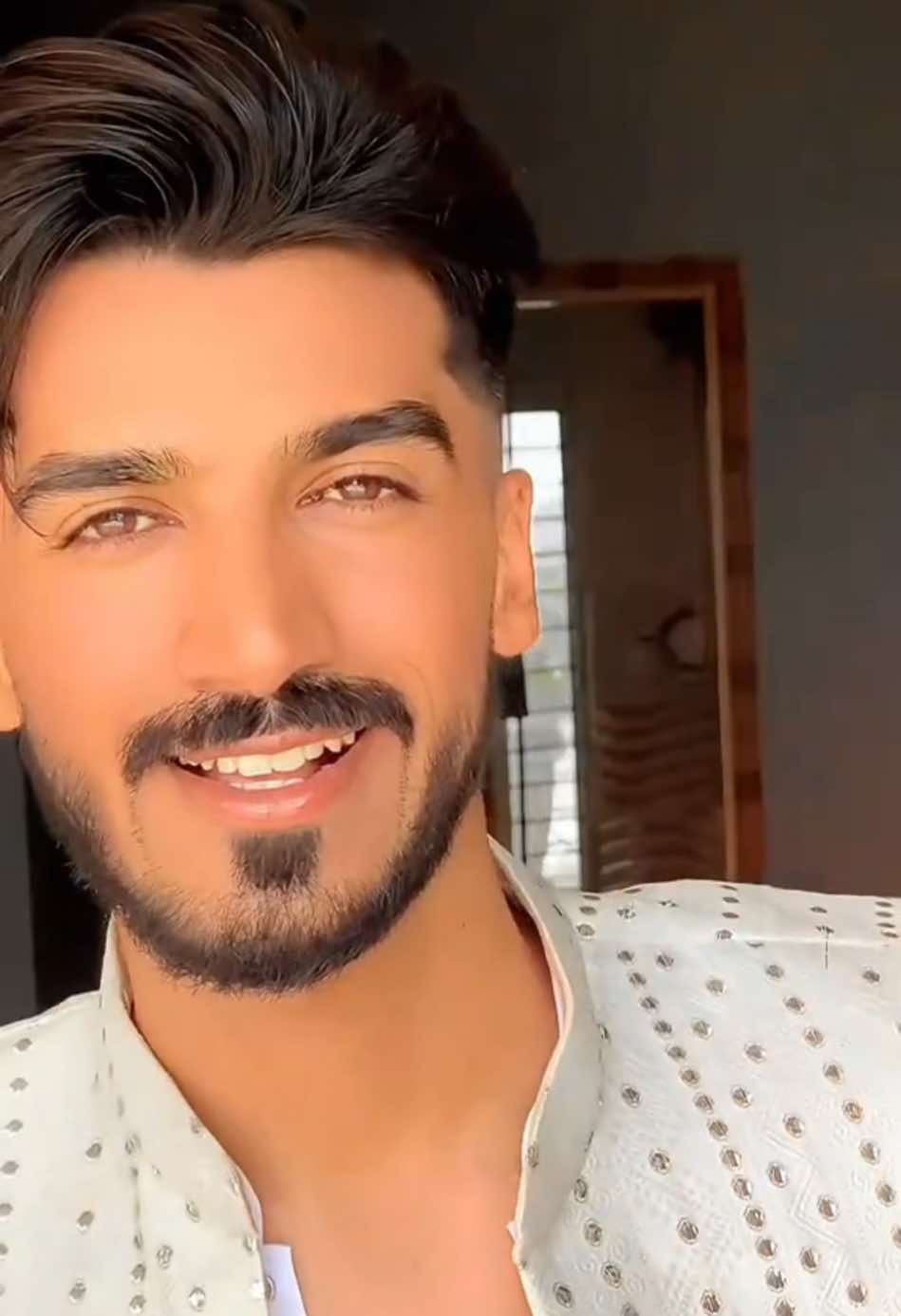 Bs 9 seconds wi8 karo transition video hai😁❤️ #foryou #forupage #hellotiktok #transition #transitionvideo