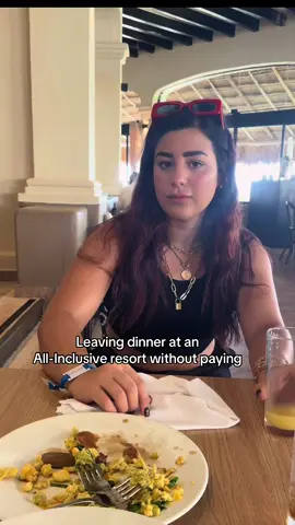 It definitely feels like we committed a crime 😭 @Maxi #allinclusiveresorts #mexico #cataloniarivieramaya 