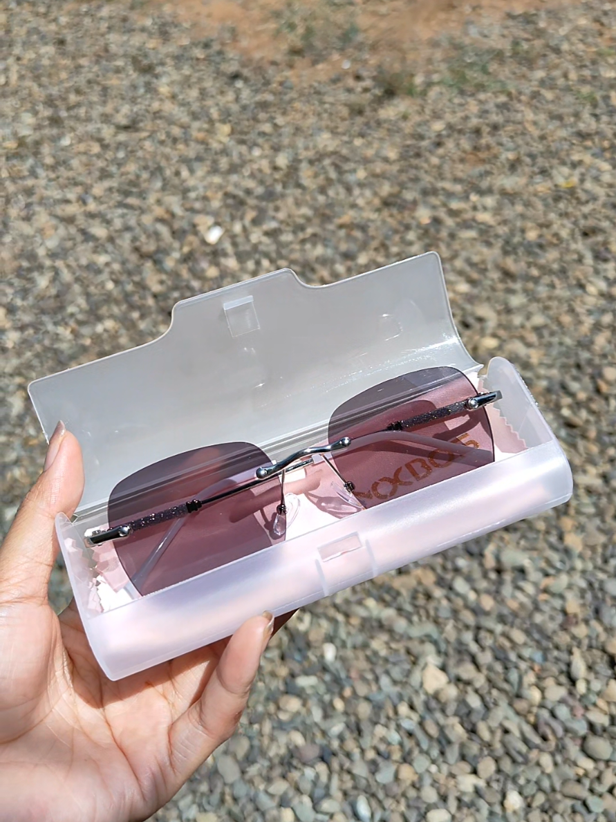 Protect your eyes with these Anti radiation and photochromic glasses #photochromic #antiradiation #eyewear #trending #viral 