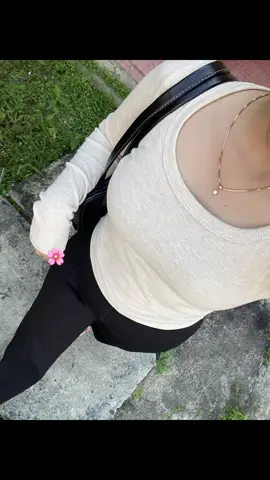 #knittop #longsleeve #bajuwanita #top #OOTD 