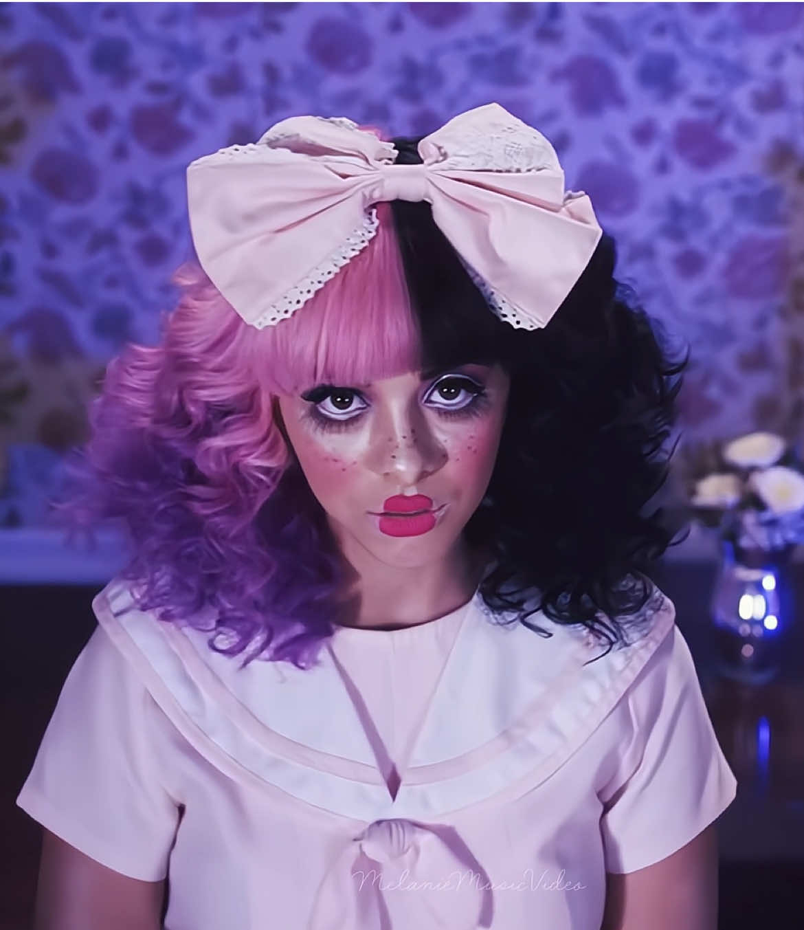 Today, on August 14, 2025, marks the 10th anniversary of the release of one of the brightest and most unique debut albums — Cry Baby by Melanie Martinez 🍼. This album became a true discovery for each of us. Every track is a whole world, filled with emotions, experiences, and a special atmosphere. Cry Baby resonated with every heart and will forever remain a favorite. With this album, I began my journey into Melanie’s music, and it continues to inspire me💗 #melaniemartinez #fyp #crybaby #dollhouse #меланимартинез 