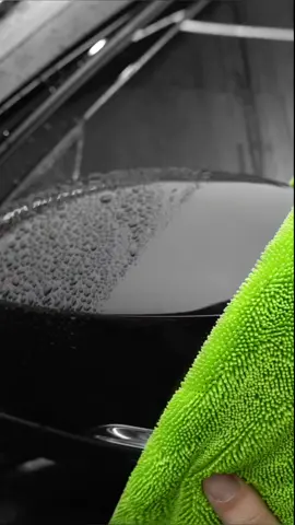 Seriously, once you try it, you’ll never go back to regular towels#dryingtowel #microfiber #carcare #fyp #carwash 