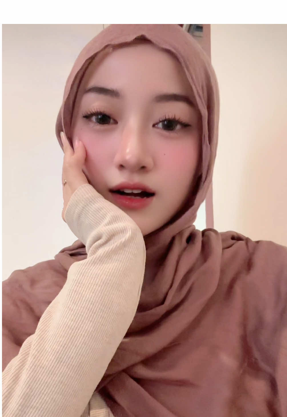 can i get a kiss ..?