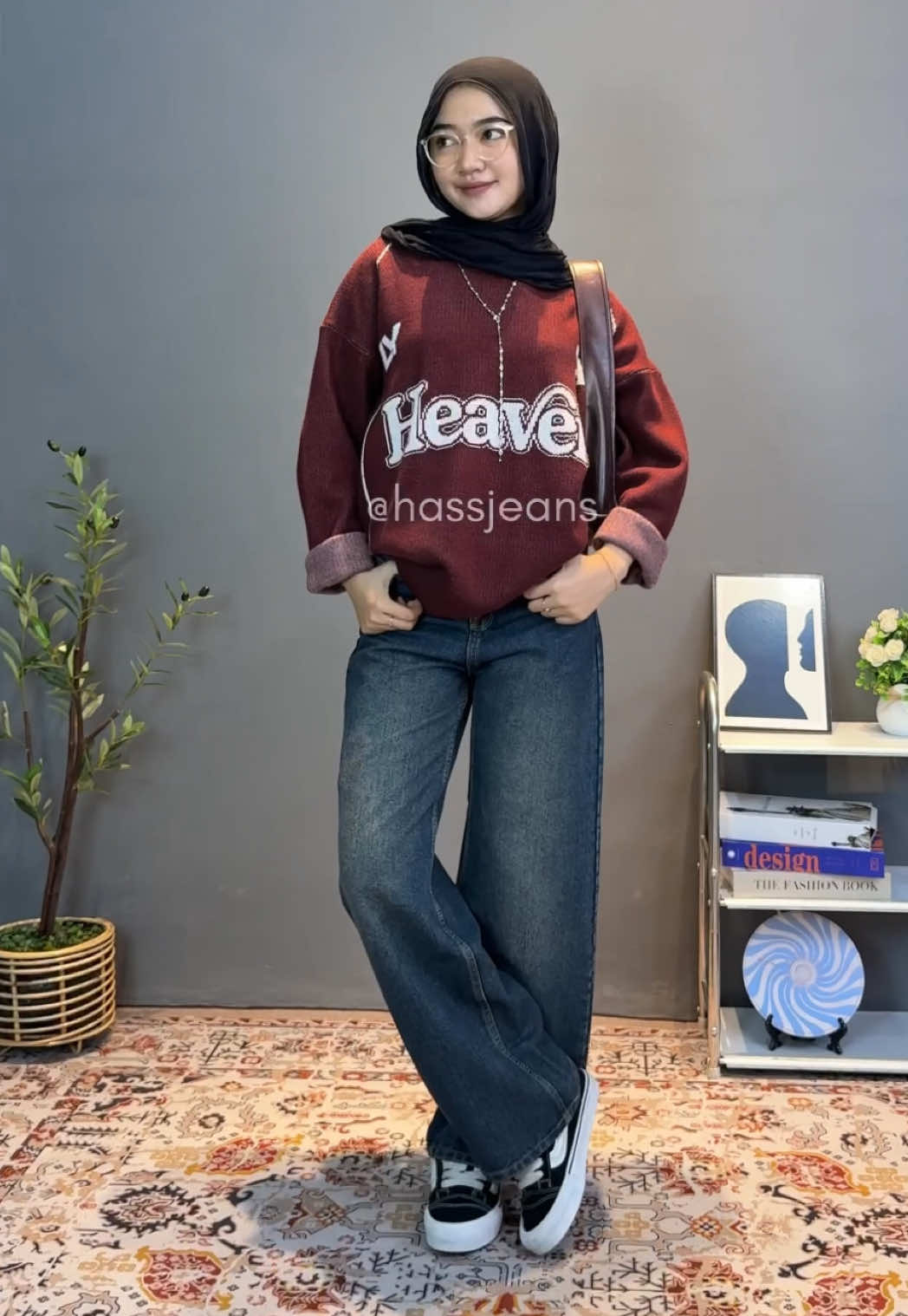 ootd hijab celana baggy jeans gombrong biru retro 😎 #ootdhijab #baggyjeans #celanagombrong #celanajeans 