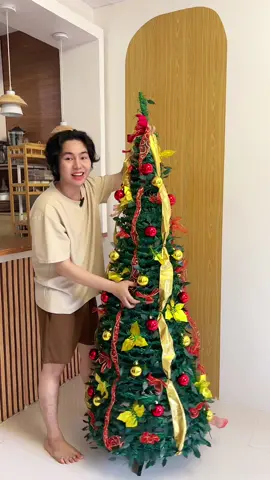 First time ko magkaroon ng ganitong christmas tree ang bongga #homeimprovement #homeandlifestyle #christmastree #foldablechristmastree 