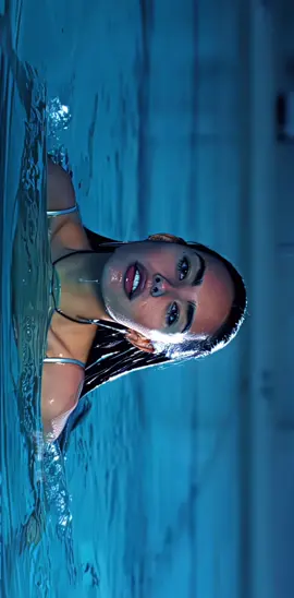 120 fps #madisonbeer #edit #fyp #makeyoumine #swimmingpool #4k 