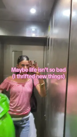 Life is worth living….🎶 #thrifting #2hand #fyp #מאתמול #foryou 