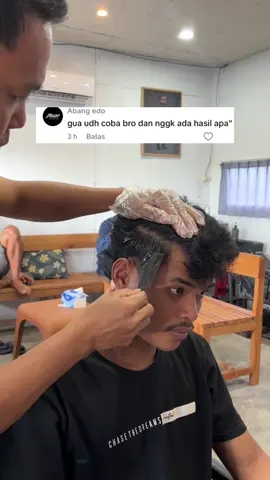Tuu kan. lurusnya itu jadi natural #homebarbershop #pangkasrambut 