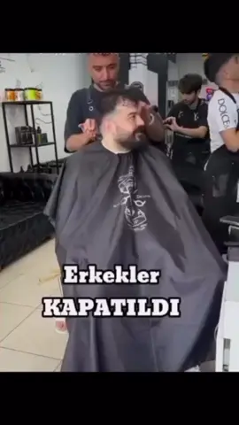 Erkeklerde çözüm bitmez 😂😂 #GülmekGaranti #KomikPaylaşım #ReelsMizah #MizahZamanı #KopKomedi