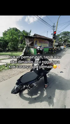 pura” bego aja😋✌🏻 #mxgisella #mxsoloraya #gandumgank #cbtgarage #masukberanda 