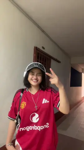 ယို့ 🤦‍♀️