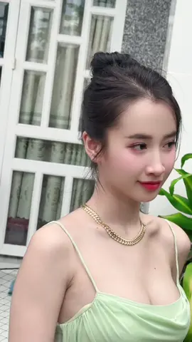 Cả đời em không dám mong
