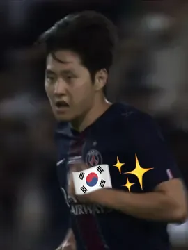 What a shot from Lee Kang-in 🤯🇰🇷 #sportstiktok #PSG #SuperCup #Champions #Korea 