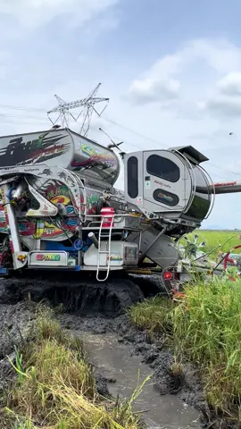 ห่างหายไปนานเริ่มคลิปแรกโชว์พลังหน่อย#ศิษย์เจริญการช่าง #อู่ศิษย์เจริญการช่าง #ศิษย์เจริญการช่าง2025🔰💯 #วัยรุ่นตู้แอร์ #รถเกี่ยวข้าว 