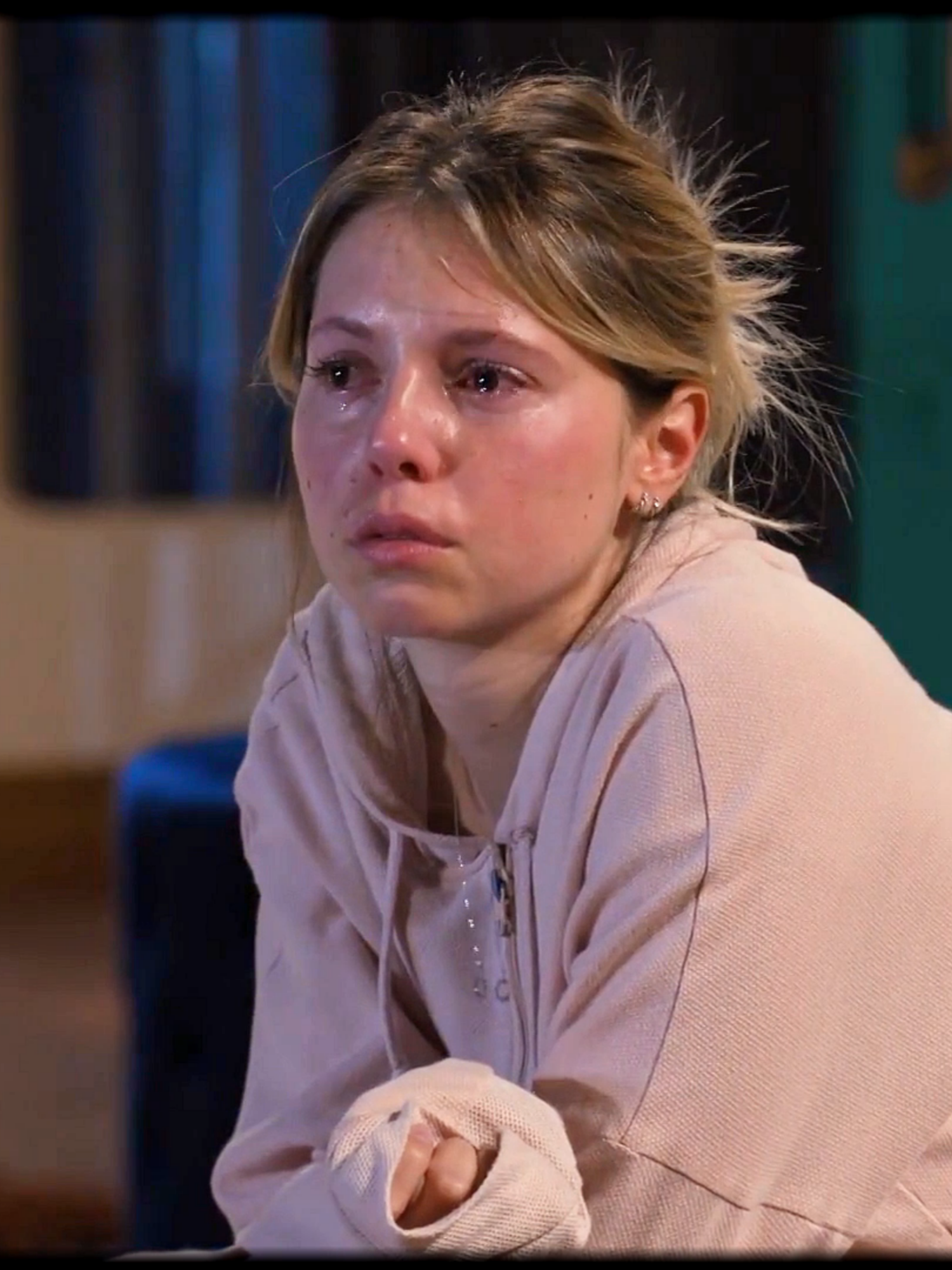 Nós somos completamente diferentes. Como é que ia ser o nosso futuro? 🥺💔 #bernesinha #teresinhaebernardo #aherança #sic #teresinha #bernardonovais #lauradutra #ruipedrosilva