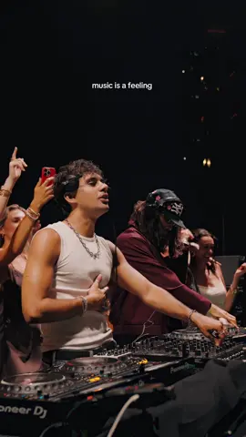 @R A U L  V I D A L what a moment 🤍 #rivo #mykonos #cavoparadisomykonos 