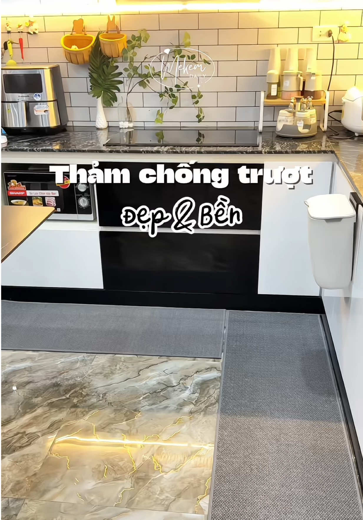 Bộ thảm dày dặn & bền đẹp để phòng khách, phòng ngủ, hay bếp đều được 🤩✨ #mekemdaily #thambep #thamphongkhach #thamphongngu #review