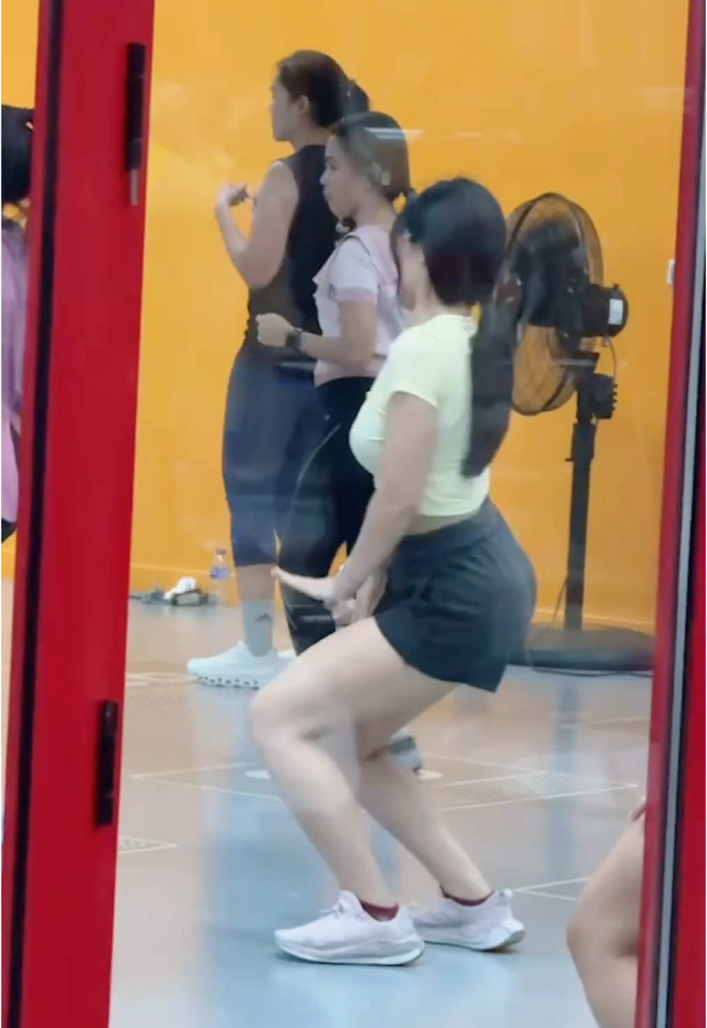 เต้นไม่สนโลกของจริง🤣 #dance #gym #Fitness #GymTok #trending #fyp #เต้น #ออกกําลังกาย 