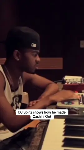 DJ Spinz shows how he made Cashin’ Out #djspinz #producer #producertok #flstudio #atlanta 