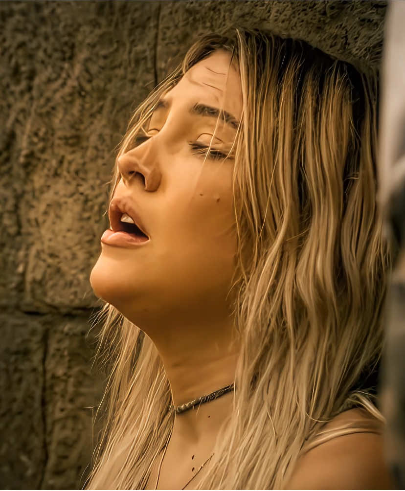 #sarahcameron #sarahcameronedit #madelyncline #obx4 #outerbanks 