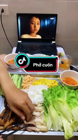 Series Bữa cơm 2 người - Tập 9: mời cả nhà ăn phở cuốn cùng e nha #moingaymotmon #videoviral #cơmnhà #timelapse #muckbang 