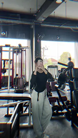 Huwa😚 #jj #fyp #jedagjedug #gym #gymrat #mirrorselfie #GymTok #xyzbca #capcut 