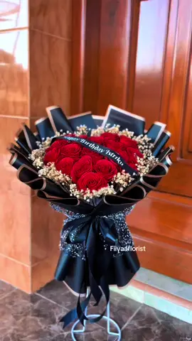 Yuk buat istri tercinta🥰🥰 cocok buat kado ulang tahun 🥰 di jamin istri suka #buketbunga #buketmurah #buketsumenep #buketulangtahun #buketsumenep 