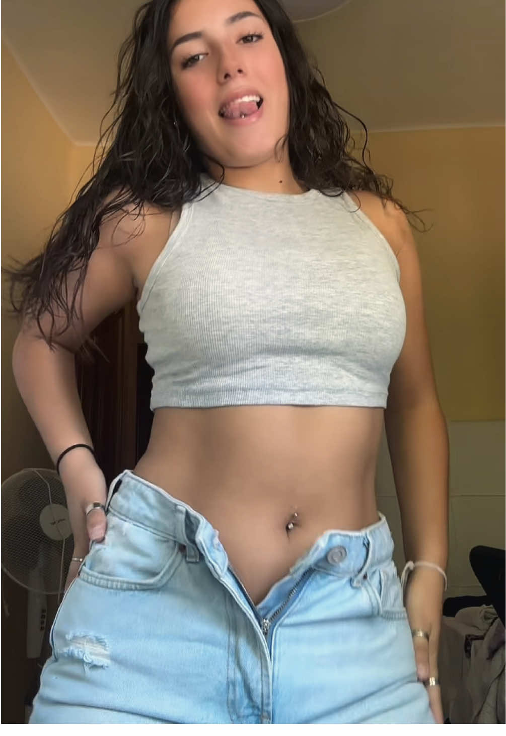 a la habitación😵‍💫
