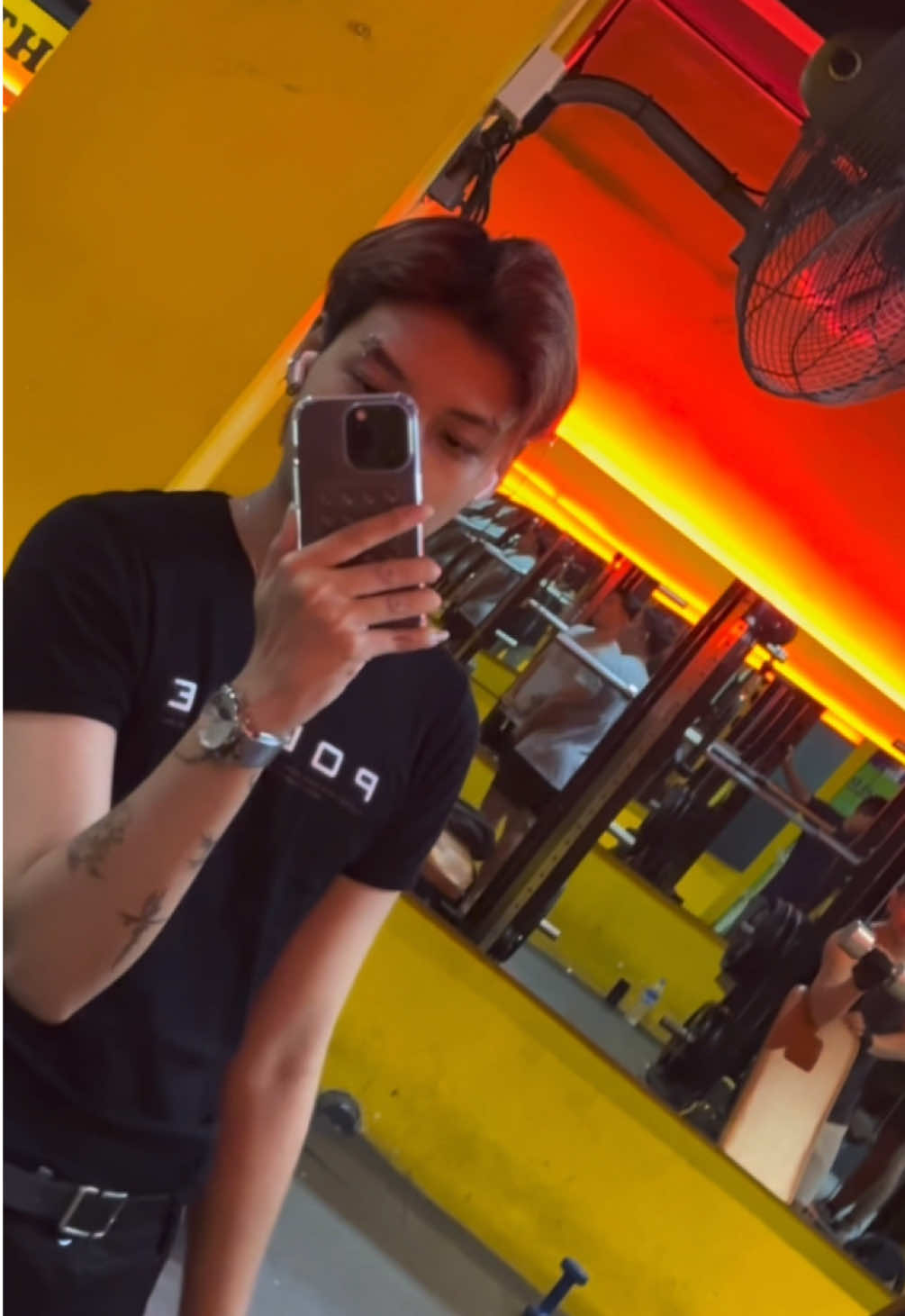 Fan lyy myr -Gymတွေဆော့တော့ကိုကိုတော်”ကြီးနေပြီပေါ့ Me-ကြီးမကြီးတော့မသိဘူးClubဖိုးတော့သက်သာနေပြီ🤣