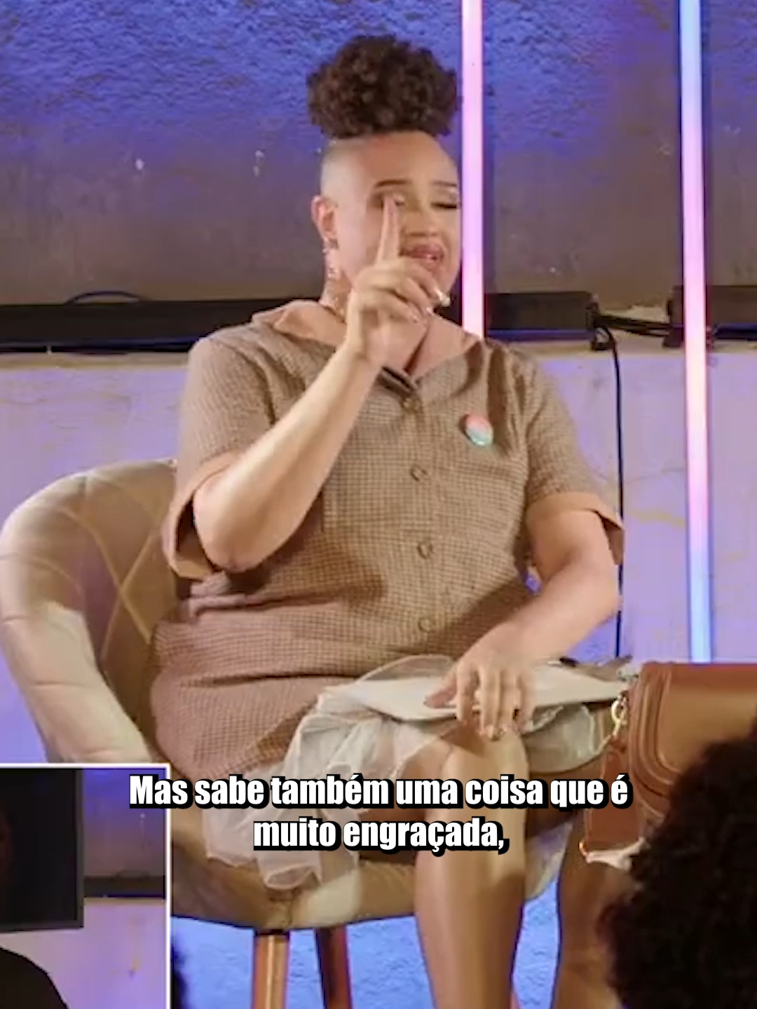Video: Bate Papo LGBTQIAPN+ : Me identifico, logo existo - Senhorita Bira Youtube: Impacto Agasias #politica #esquerda #direita #comunismo #capitalismo #foryoupage