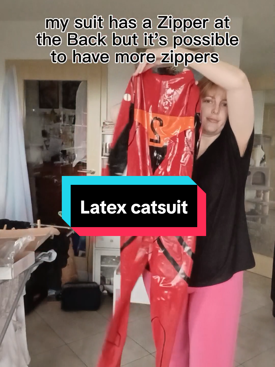 Antwort auf @zerotwo0.2_  a very Speed Version of Putting ony Latex catsuit it Takes forever!! #latex #latexcatsuit #plugsuit #neongenesisevangelioncosplay #evapilot 