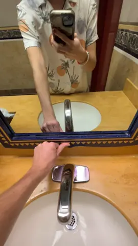 Turns out it’s not a soap dispenser it’s the eye of rah #eyeofrah #buschgardens #egypt #pharo #fyp #foryou
