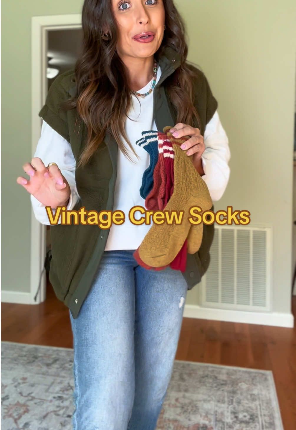 I love that they are the perfect thickness- not too thick, not too thin 🧦🤍🫶🏼✨ #socks #crewsocks #woolsocks #fallfashion #tiktokshopcreatorpicks 