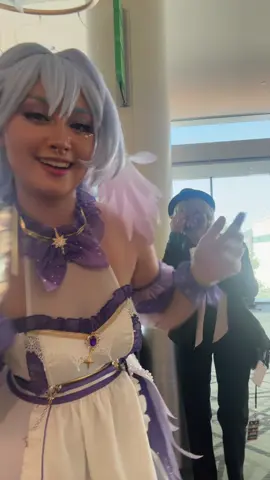 Capri suns… #fanexpoboston2025 #robin #aventurine ##HonkaiStarRail #honkaistarrailcosplay 