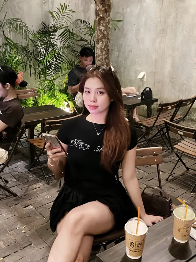 “Không có loại mỹ phẩm nào làm đẹp người con gái bằng sự tử tế của người đàn ông bên cạnh họ”