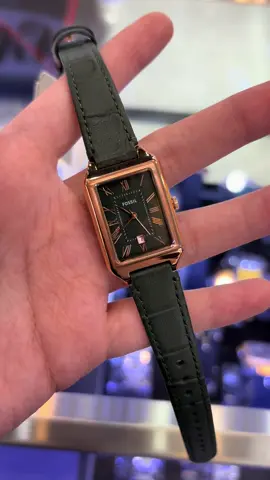 Vintage look from Fossil 👀