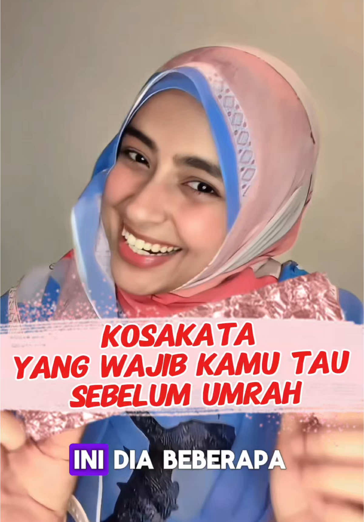 Biar nggak bingung pas umrah, hafalin dulu kosakata Arab dasar ini ✨ Nggak perlu fasih, yang penting bisa komunikasi… insyaAllah perjalananmu lebih lancar 🤲 Mau pengalaman umrah yang nyaman + dipandu dari awal sampai akhir? Yuk berangkat bareng @Helwa Group Berkah 💛 Bukan cuma ibadah di Tanah Suci, tapi juga bonus jalan-jalan ke Mesir! 🕋✈️🇪🇬 #umrah #fyp #arab #tiktok #foryou #foryoupage #trending #viral #travel #belajar #like #comment #share #save 