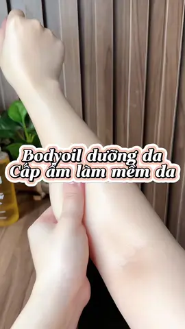 Xài thử đi mấy bà da nó mướt căng bóng lun mà thơm lắm á #bodyoil #dauduongda #trangda #duongdabody #lamdep 