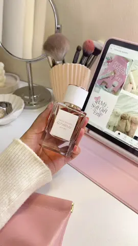 a very soft girl scent ✨🤍☁️@O.TWO.O MAKEUP PH  ##otwoo #otwoobeauty #otwooperfume #sweetdreams #perfumetiktok 