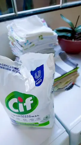 TESTANDO ESSE SABÃO EM PÓ CIF LIMPEZA PROFISSIONAL NAS TOALHAS, ELE NÃO ESPUMA NÃO, SERÁ QUE VALE APENA PAGAR 21 REAIS  #foryoupage❤️❤️ #dicas #fipシviral #fory #fip 