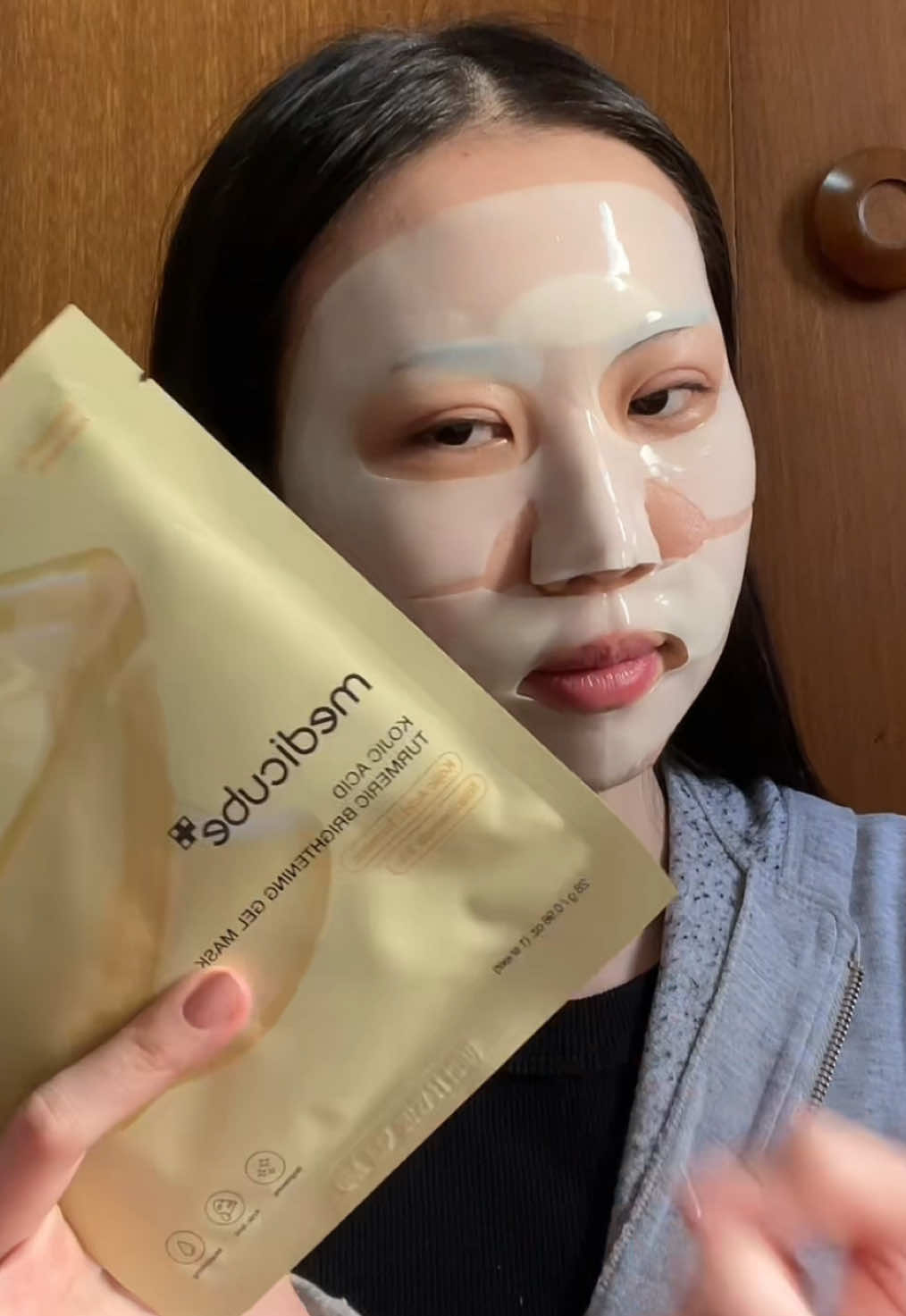 @jesskincare96 obrigada pelas mascaras te amo infinitamente! eu tenho uma nova obsessão e acho que todas as divas deveriam testar também ✨  #forgirls #skincare #medicube #medicubeambassador #korean 