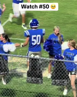 What a kind gesture 👏 (via @Kaitlyn Latham) #football #cheer #cheerleading #kindness 