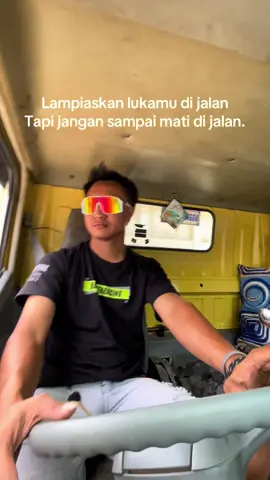 Jika tidak bisa membuatnya senang,setidaknya buat dia tenang.😇 #xyzbcafypシ 