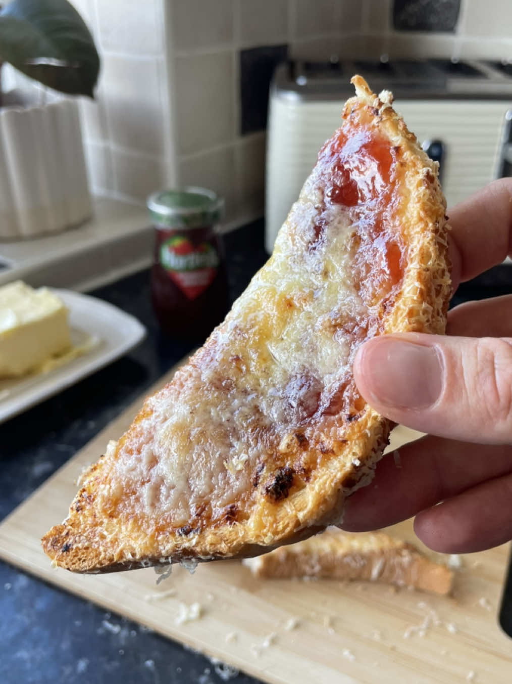 Replying to @Lucymkingy this one’s for you - 8/10!  I didn’t use as much cheese to see what it was like first!  #paigebakedthat #ratemytoast #cheese #jam #sweetandsavoury 