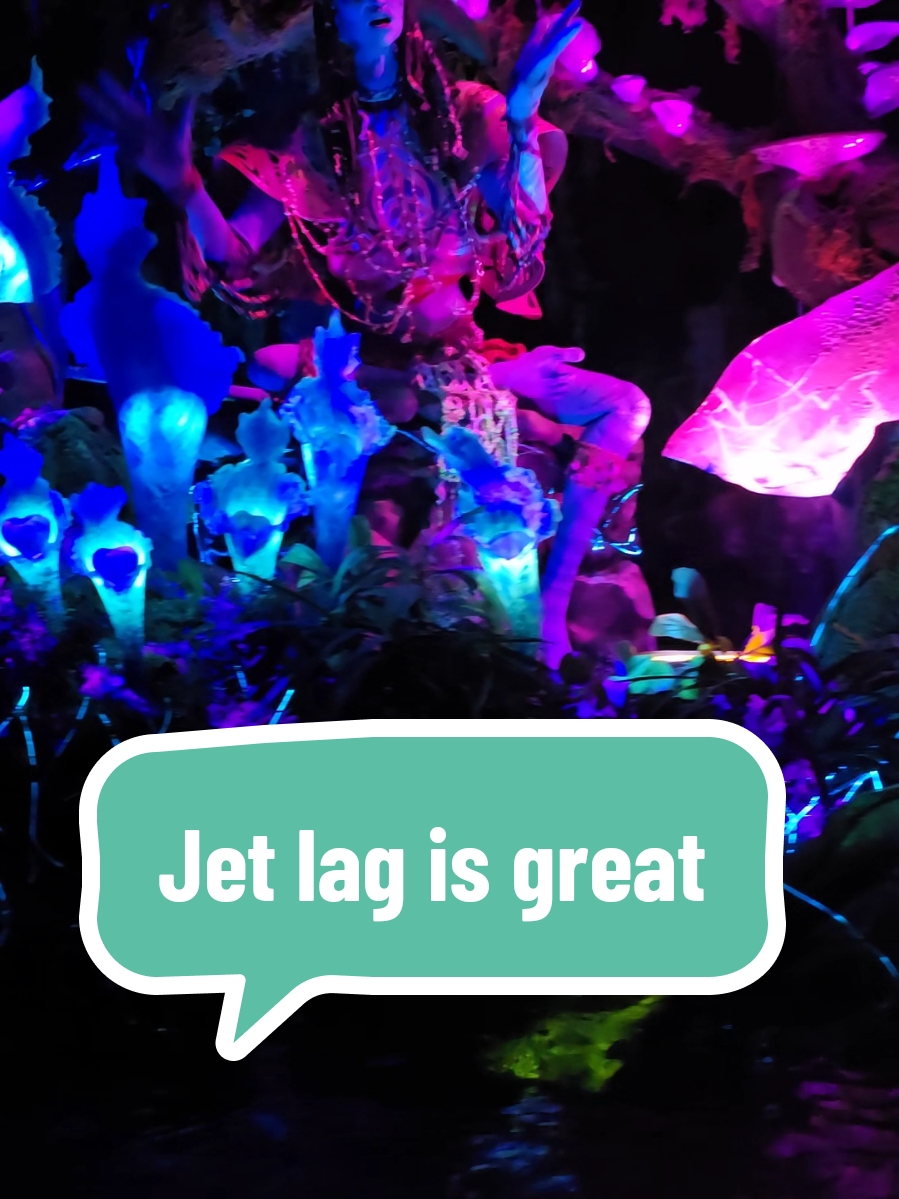 We loved the early mornings. The first day we woke at 0430 and yes whilst it's early, it meant I could unpack and get us ready for the day ahead. Each day we woke later so we gradually got to waking at 0630-0730. Are you an early riser on holiday? #jetlag #jetlagged #traveltips #traveltipsandhacks 