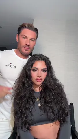 Huda with the good hair #loveislandusa #loveislandreunion  