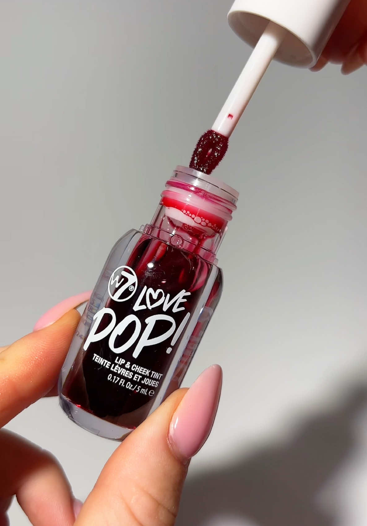 We can’t get over this duo!🤭✨ Let your makeup POP with our liquid blush & highlight 🩷 Grab both for just £10 !!🛍️ #W7Makeup #W7 #liquidhighlighter #lipandcheektint #affordablemakeup 