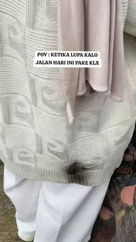 pantes ko anget bgt😭, lebih ke malu daripada kesel, mau di copot gabisa karna gapake daleman baju lg, but just fine, i'm so happy😍 #fyp #couple #klx #sunmori #tangkubanperahu 