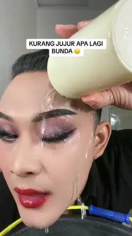Nggak suka boong-boong uncu mah bund, memang sebagus itu bun produk-produk uncu. Semoga menjawab keresahan bunda selama ini ya 😇 #fyp #cushionviral #antiair #lewatberanda #viral #siram #siram #tengahmalam 