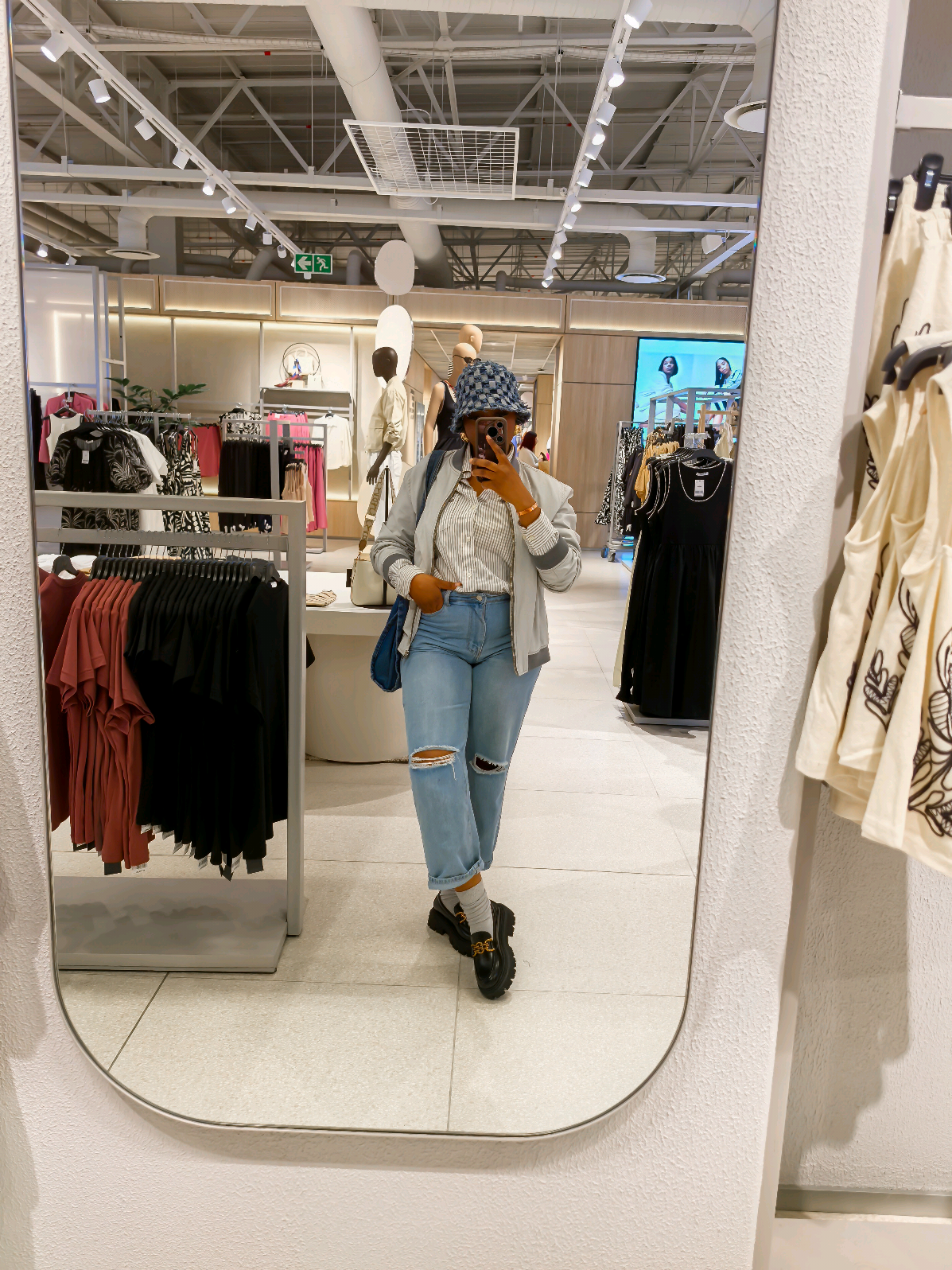 Dusted off my chunky loafers today😩. #easystyle #chunkyloafers #styleinspo #zimtiktokers🇿🇼🇿🇼 #OOTD 